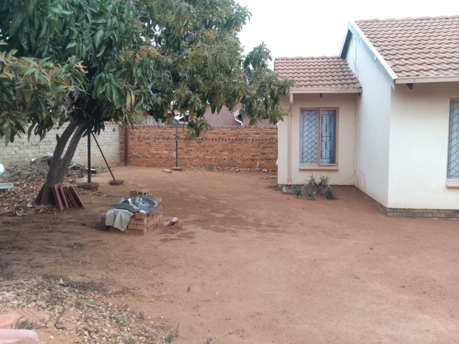 3 Bedroom Property for Sale in Mabopane Unit M North West